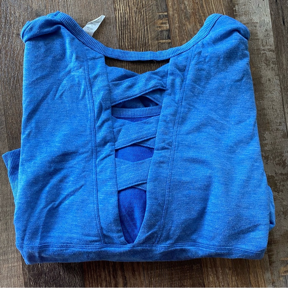 Balance Collection Open Latter Back Long Sleeve Sweatshirt